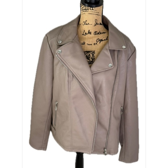 Women's Beige Leather Jacket - Picture 1 of 8